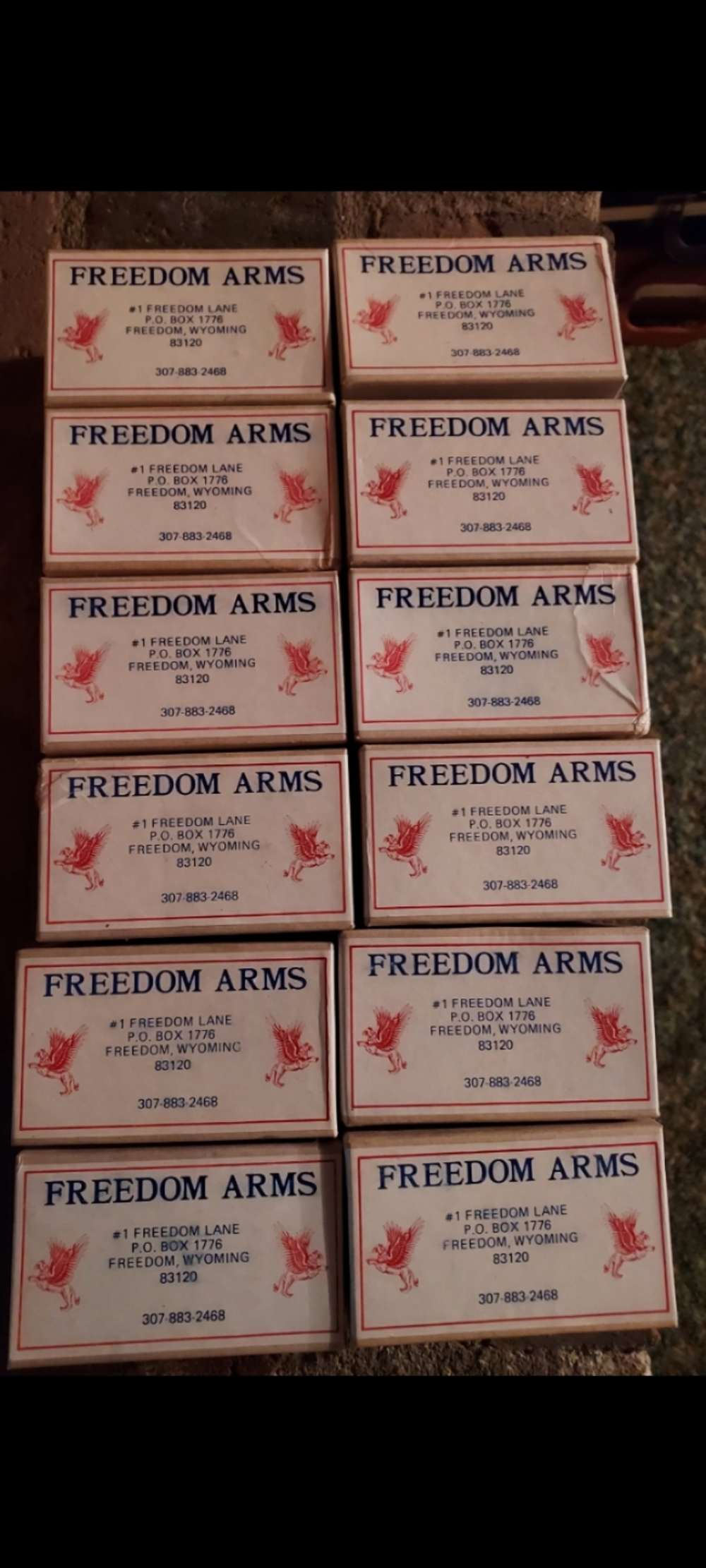 Freedom arms  454  and extras-img-2