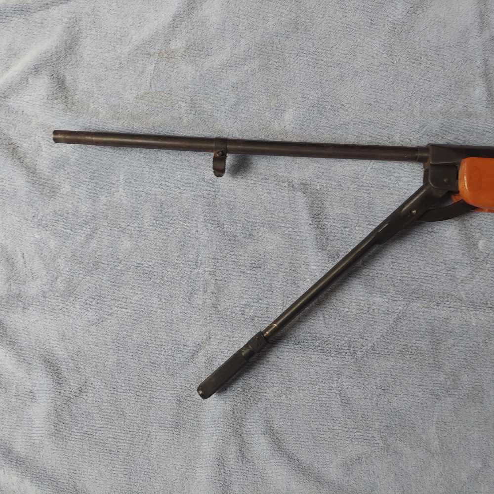 PELLET AIR RIFLE  UNKNOWN MANUFACTURER AND CALIBER -img-12