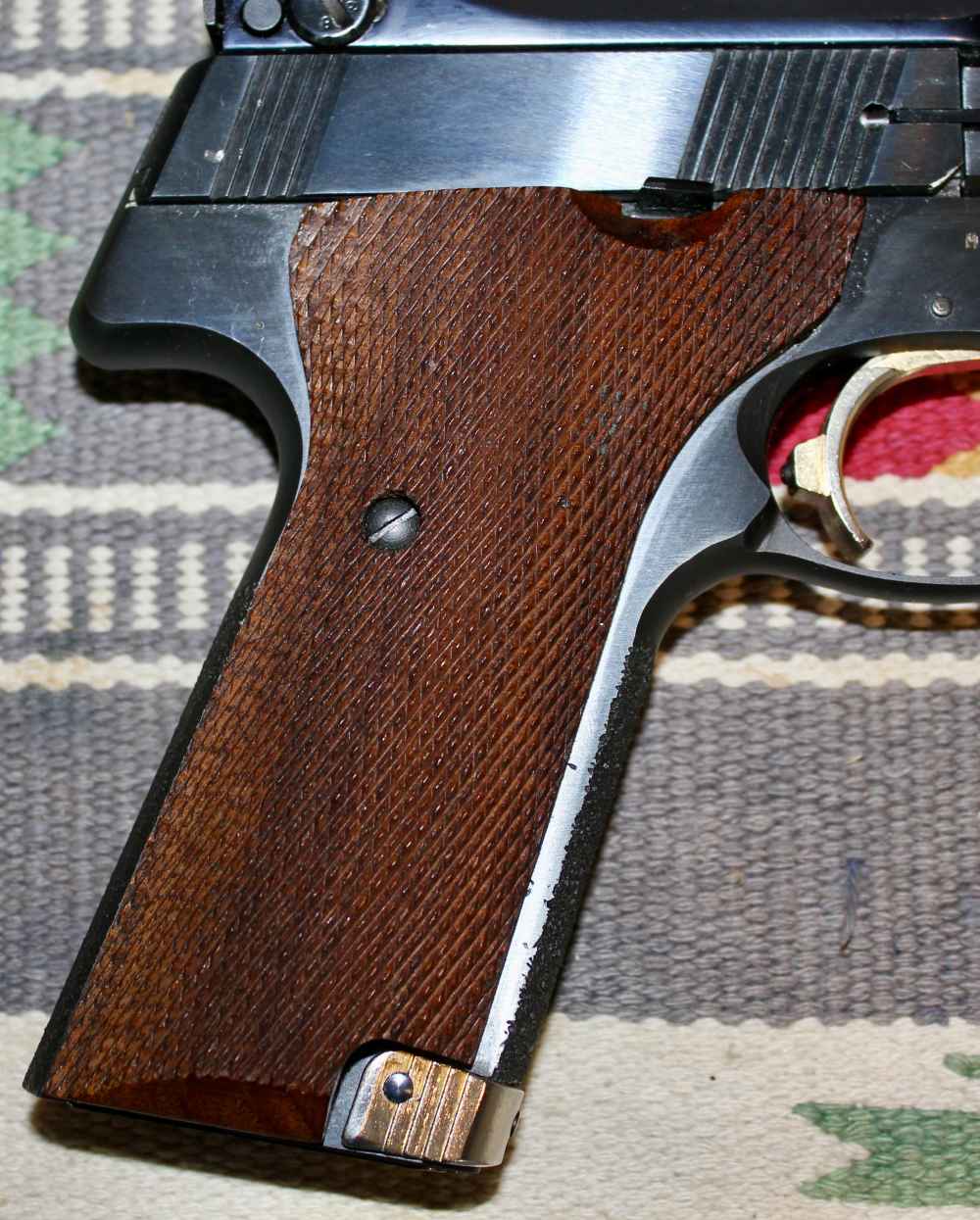 High Standard "The Victor" .22 Target Pistol-img-2