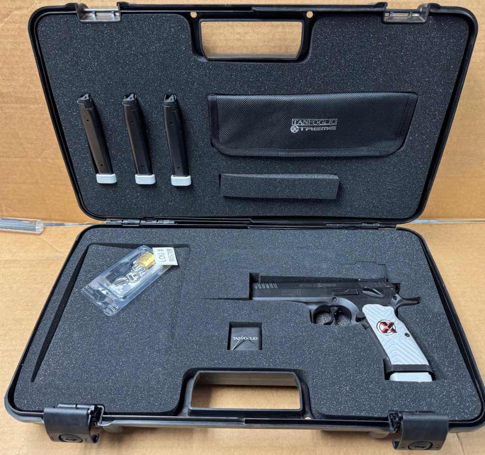 EAA Witness Stock II Xtreme 9mm Luger Semi Auto Pistol 4.5" Barrel 17 Round-img-6