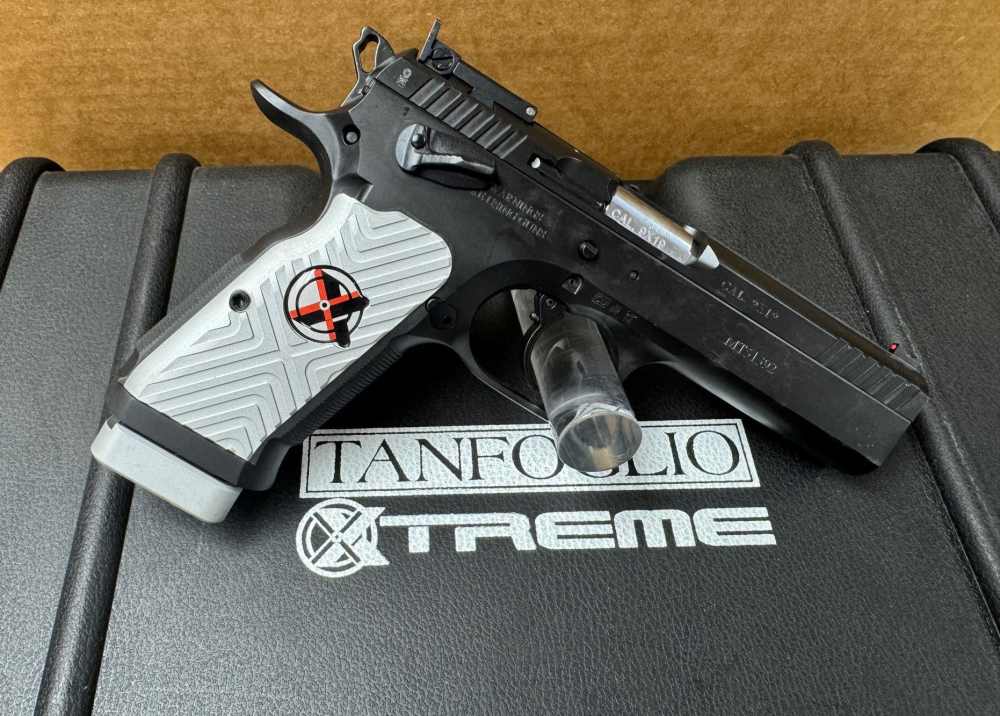 EAA Witness Stock II Xtreme 9mm Luger Semi Auto Pistol 4.5" Barrel 17 Round-img-2