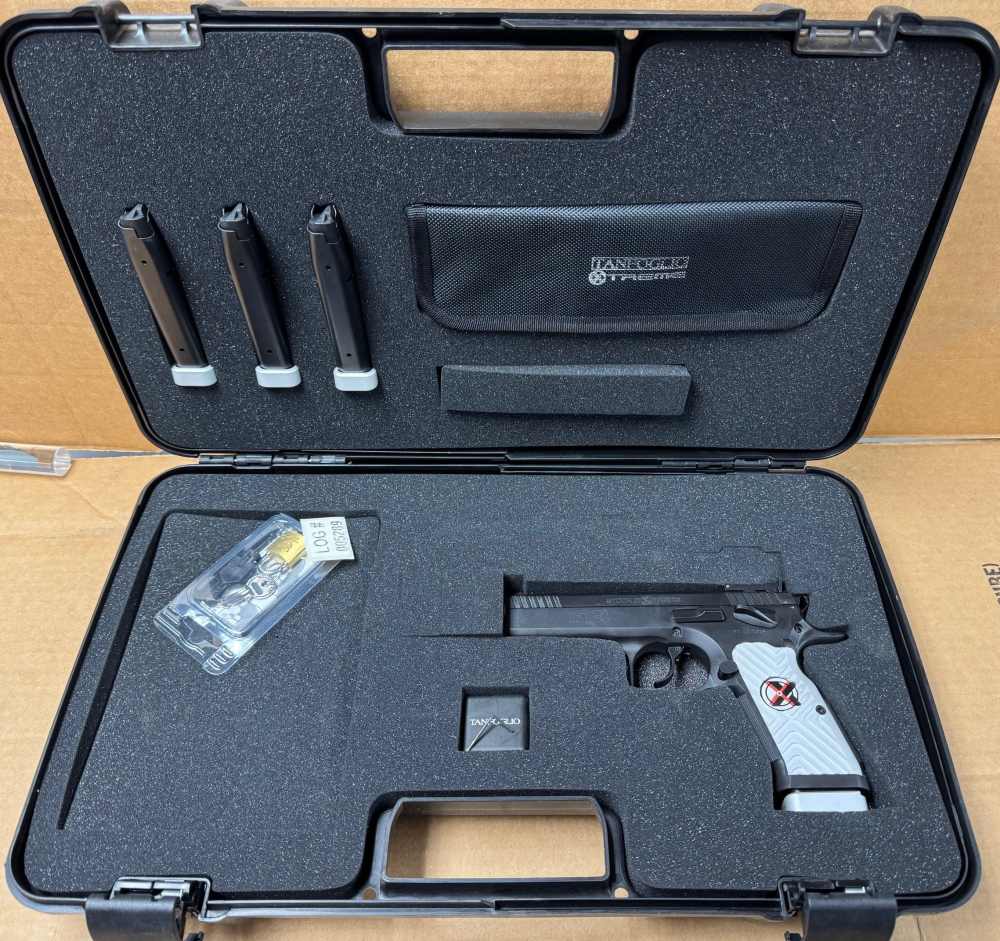 EAA Witness Stock II Xtreme 9mm Luger Semi Auto Pistol 4.5" Barrel 17 Round-img-7