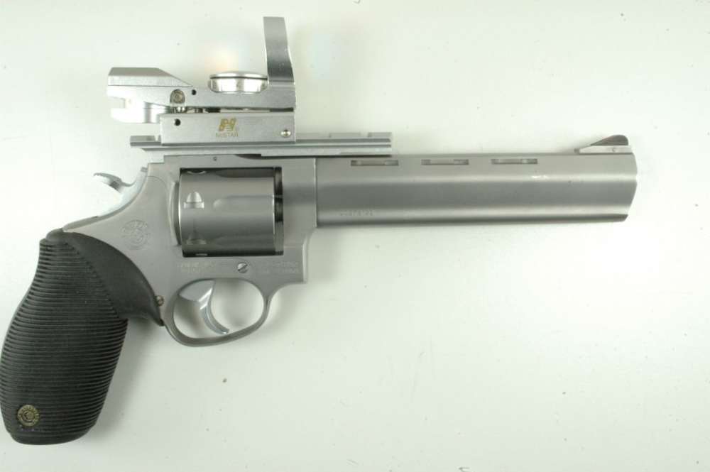Taurus Model 17 Tracker Revolver, 17 HMR, Stainless, Box, Key, Optic, 2001-img-6