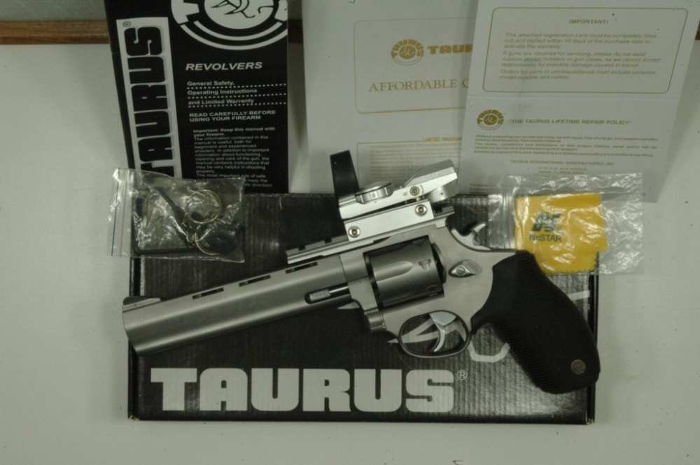 Taurus Model 17 Tracker Revolver, 17 HMR, Stainless, Box, Key, Optic, 2001-img-1