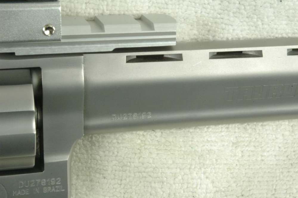 Taurus Model 17 Tracker Revolver, 17 HMR, Stainless, Box, Key, Optic, 2001-img-19