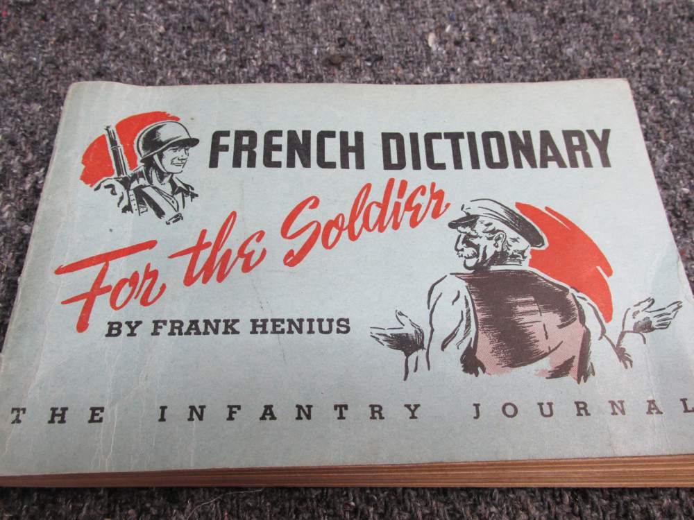 10 PIECES WWII-1950'S ERA MILITARY BOOKLETS-LANGUAGE, DICTIONARY, HANDBOOKS-img-7