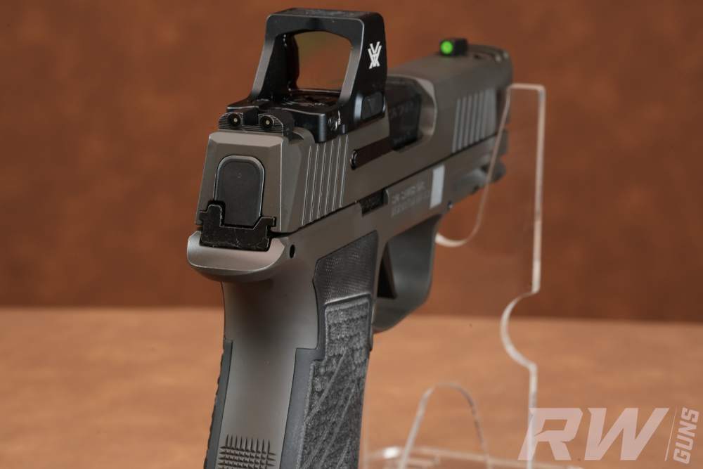SIG SAUER P365 AXG LEGION 9MM VORTEX DEFENDER CCW 3 MAGS & CASE-img-7