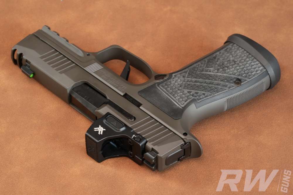 SIG SAUER P365 AXG LEGION 9MM VORTEX DEFENDER CCW 3 MAGS & CASE-img-9