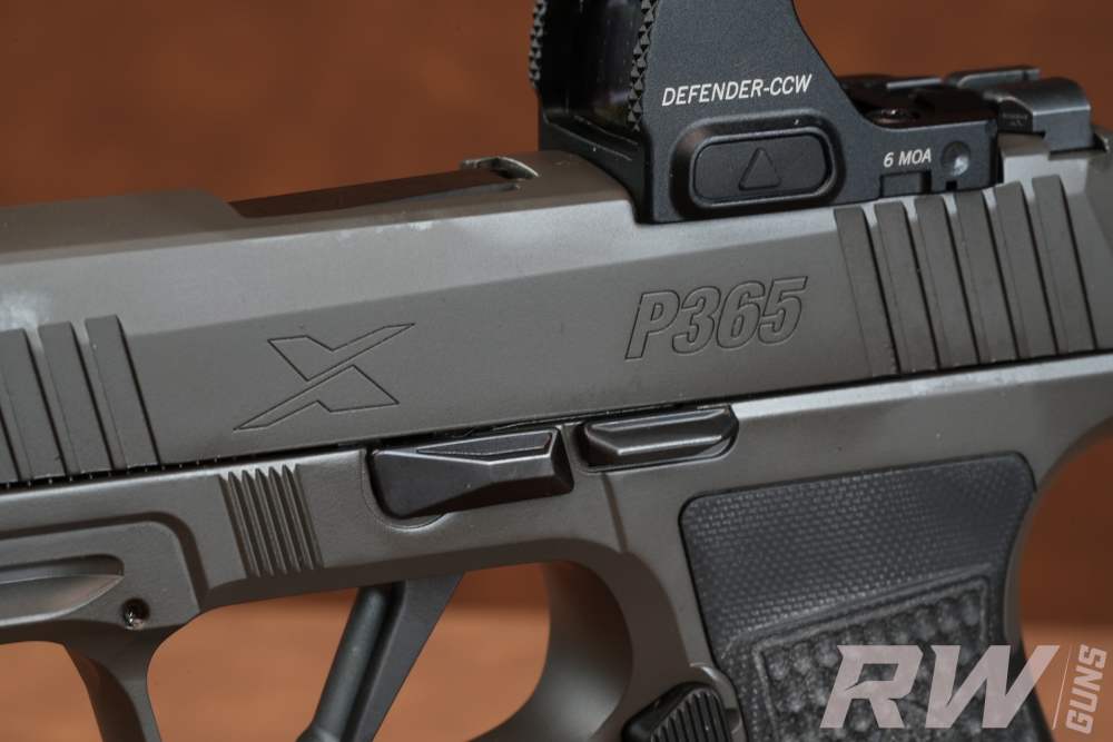 SIG SAUER P365 AXG LEGION 9MM VORTEX DEFENDER CCW 3 MAGS & CASE-img-8