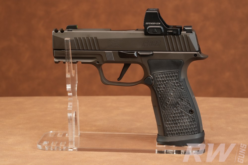 SIG SAUER P365 AXG LEGION 9MM VORTEX DEFENDER CCW 3 MAGS & CASE-img-4