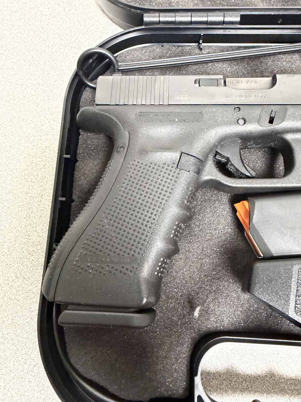 Glock 17 Gen 4, 9mm, 4.5”, 17RD-img-1