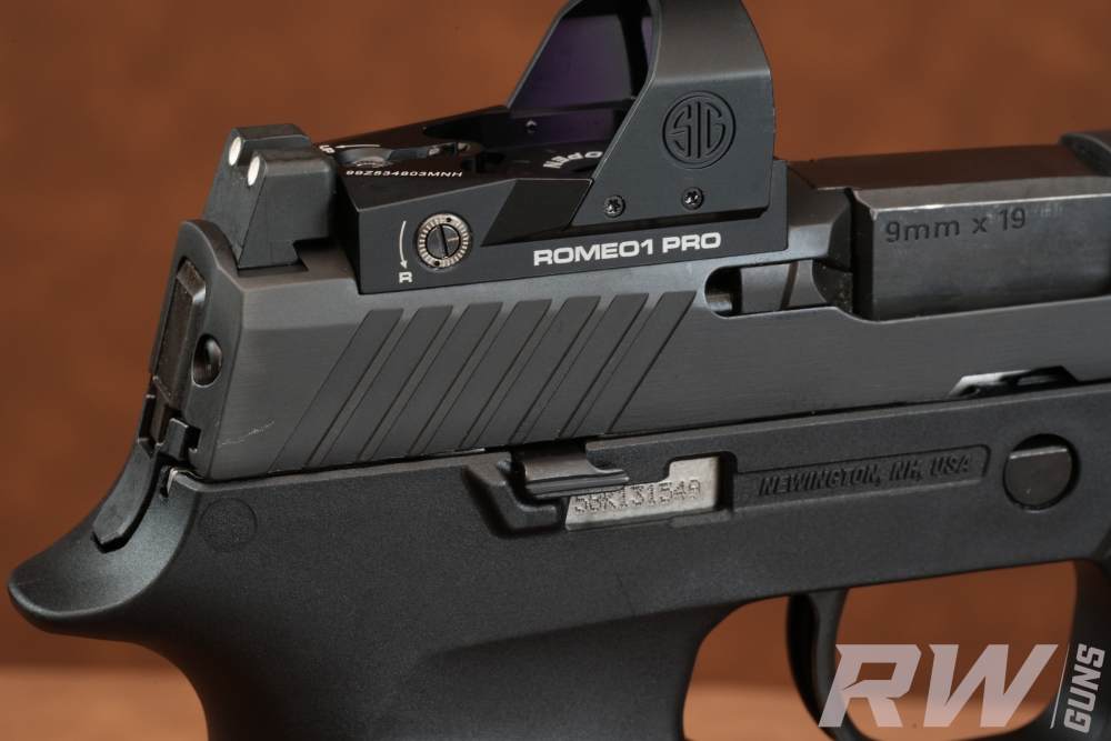 SIG SAUER P320 RXP FULL SIZE 9MM ROMEO1PRO OPTIC 2 MAGS & CASE-img-7