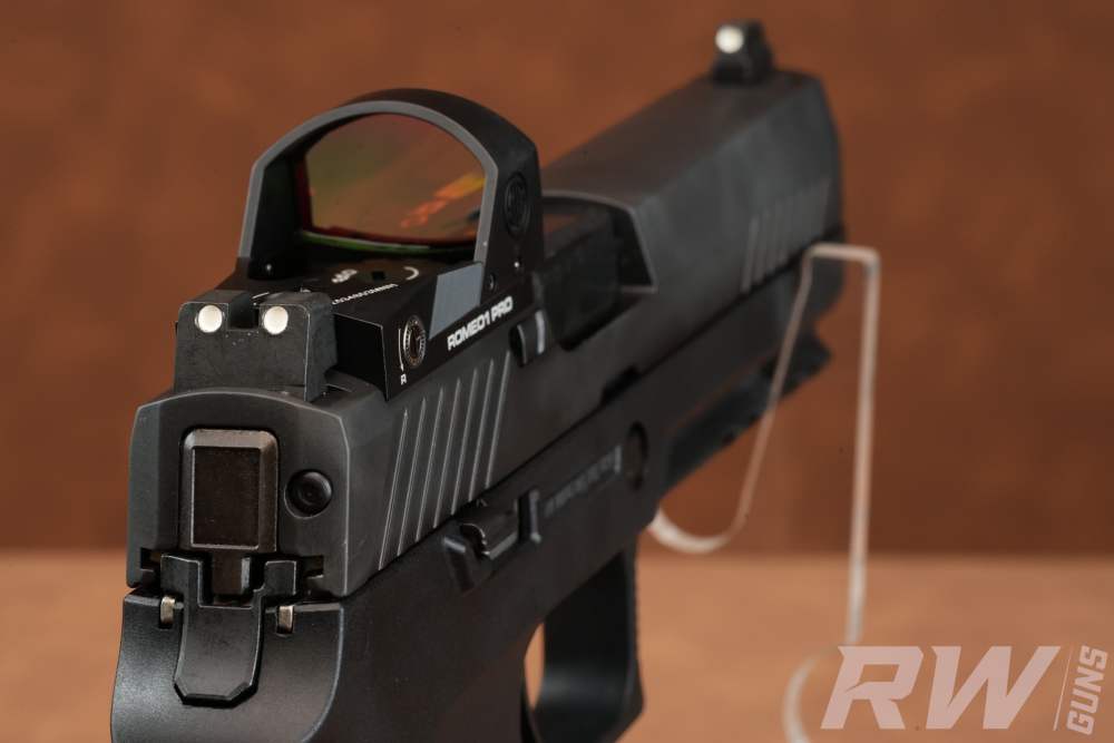 SIG SAUER P320 RXP FULL SIZE 9MM ROMEO1PRO OPTIC 2 MAGS & CASE-img-16