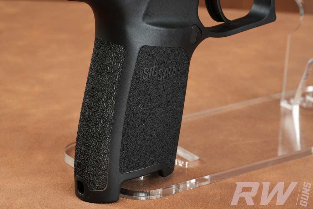 SIG SAUER P320 RXP FULL SIZE 9MM ROMEO1PRO OPTIC 2 MAGS & CASE-img-4