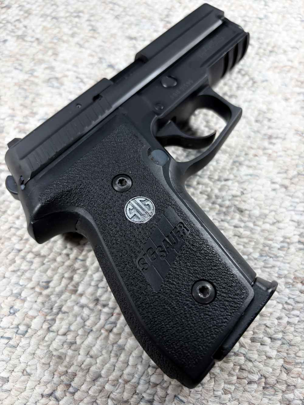 Sig Sauer P229 .40 S&W Pistol (3) mags, Org Factory Case & Man  Hogue Grips-img-6