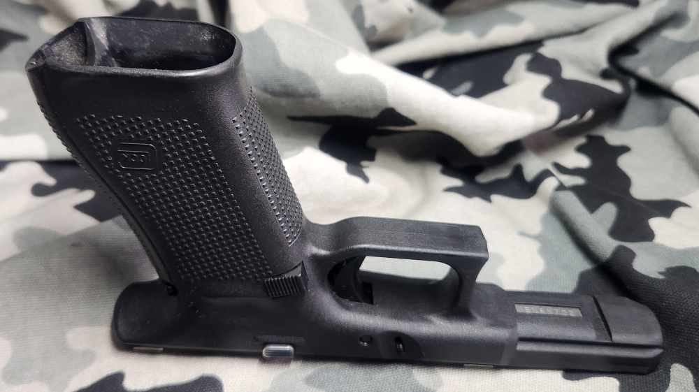 Glock 17 Gen 5 Complete Frame 9MM Used 702 Discontinued -img-10