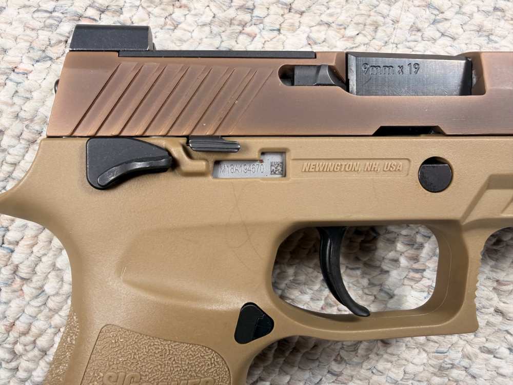 Sig  Sauer M18 P320 US Marines, Factory Case (1) 17 Rd Mag-img-12