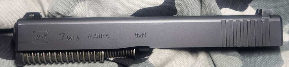 Glock 17 Gen 4 9MM Complete Slide Used 978 Discontinued -img-0