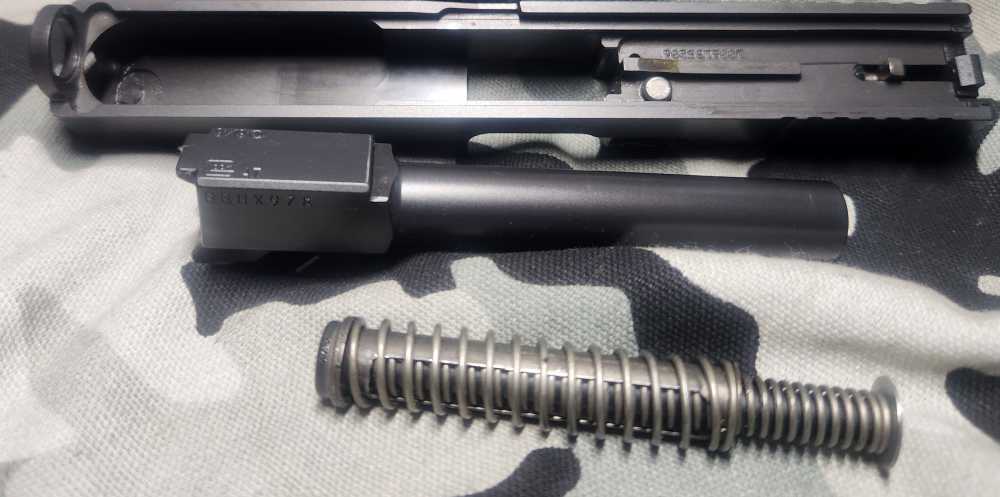 Glock 17 Gen 4 9MM Complete Slide Used 978 Discontinued -img-10