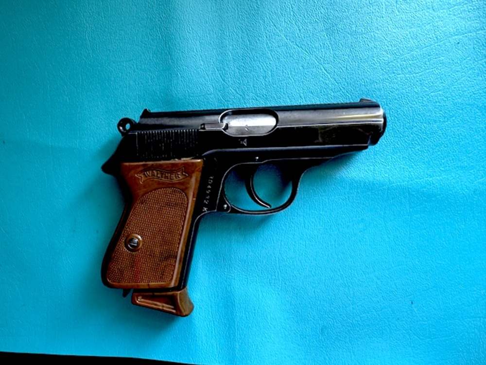 Walther PPK WWII,Cal 7.65mm ,German , COLLECTORS GUN.-img-9