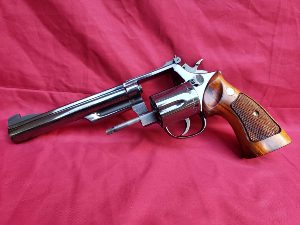 Smith & Wesson 19-3 - 6" bbl - Pinned & Recessed - OG Box and Papers -img-47