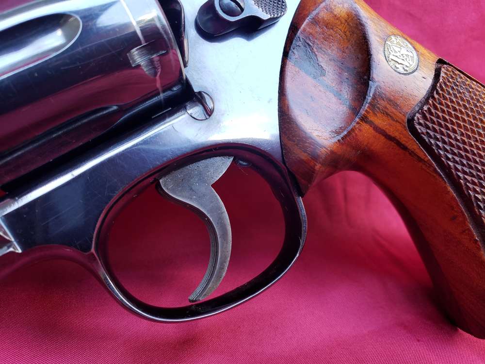 Smith & Wesson 19-3 - 6" bbl - Pinned & Recessed - OG Box and Papers -img-9