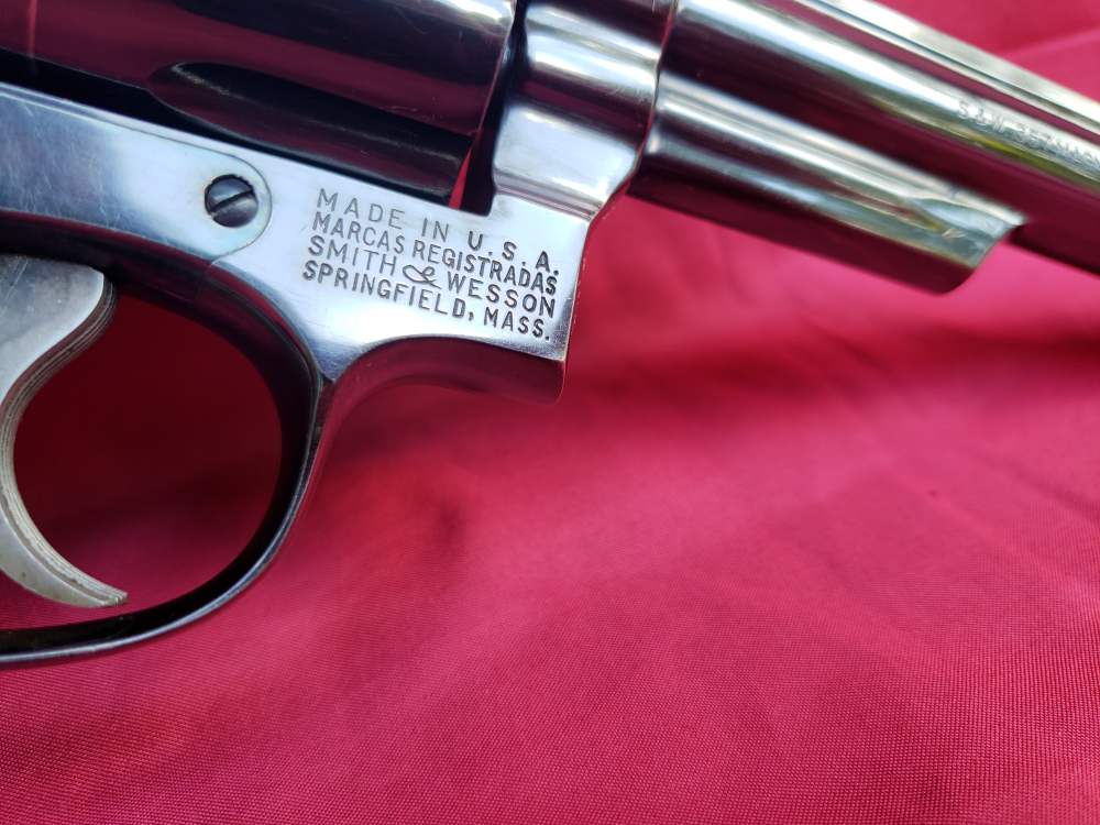 Smith & Wesson 19-3 - 6" bbl - Pinned & Recessed - OG Box and Papers -img-25