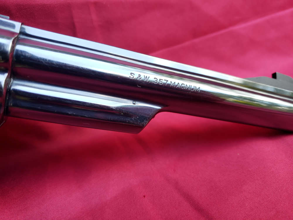 Smith & Wesson 19-3 - 6" bbl - Pinned & Recessed - OG Box and Papers -img-27