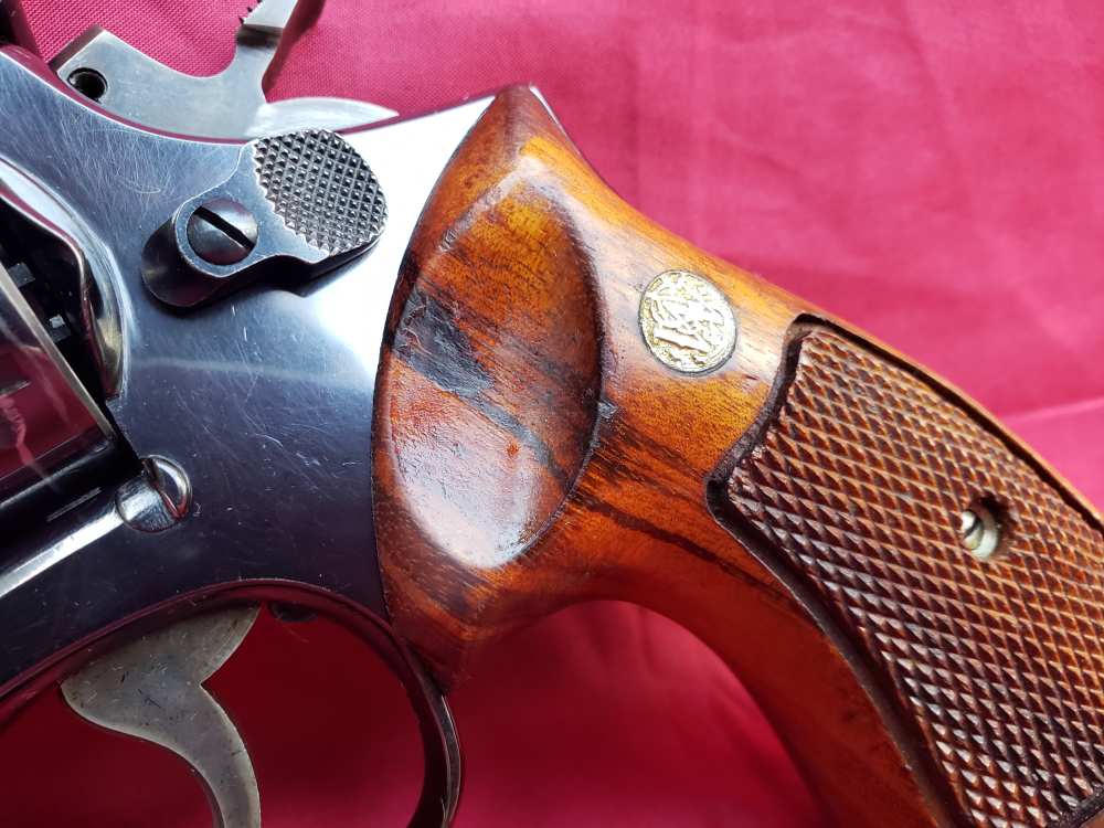 Smith & Wesson 19-3 - 6" bbl - Pinned & Recessed - OG Box and Papers -img-7