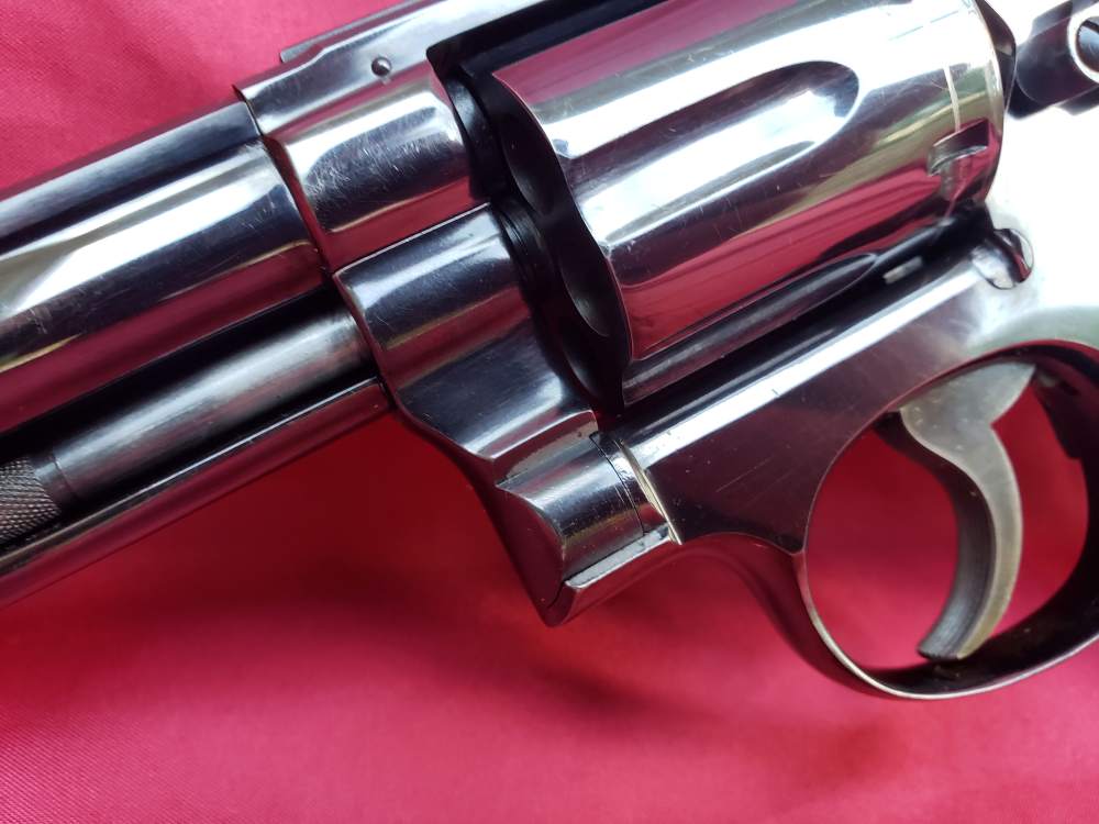 Smith & Wesson 19-3 - 6" bbl - Pinned & Recessed - OG Box and Papers -img-13