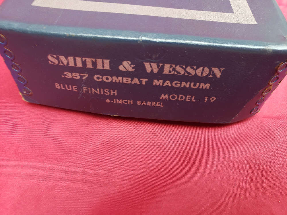 Smith & Wesson 19-3 - 6" bbl - Pinned & Recessed - OG Box and Papers -img-55