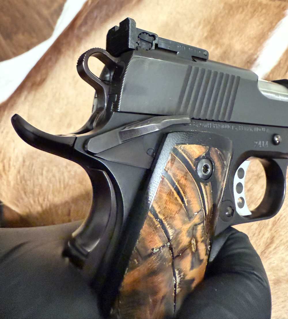   ED BROWN 1911 CLASSIC CUSTOM DISPLAY QUEEN  No longer in production-img-8