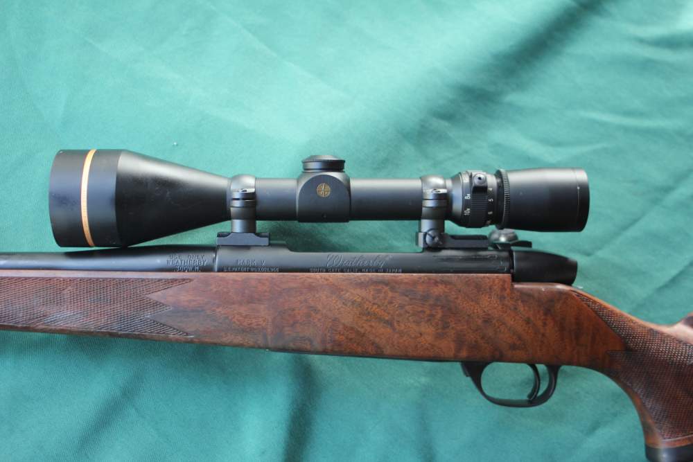 Weatherby Custom Shop Mark 5 Deluxe 300 Weatherby with scope-img-2