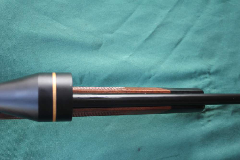 Weatherby Custom Shop Mark 5 Deluxe 300 Weatherby with scope-img-6