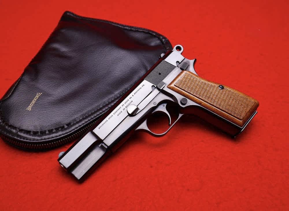 1969 Browning Hi Power 9mm Factory Blue "C" Series - COLLECTOR IN CASE!-img-0