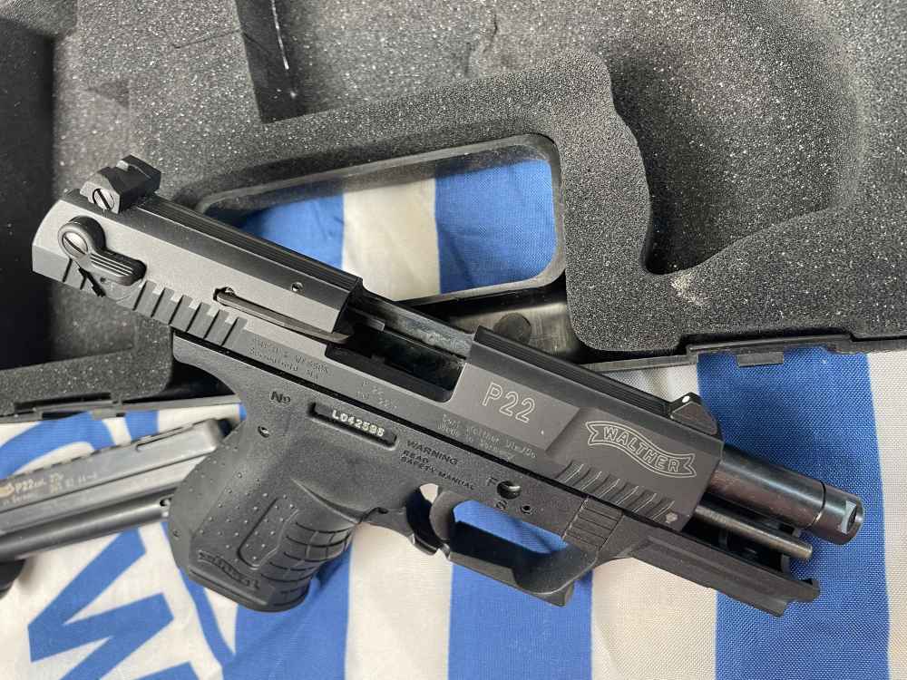 Walther P-22 Excellent Condition-img-5