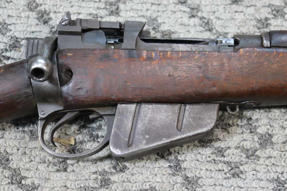 Enfield #4 MK1 Bolt Action Rifle Cal. 303 British (SN#410962)-img-2