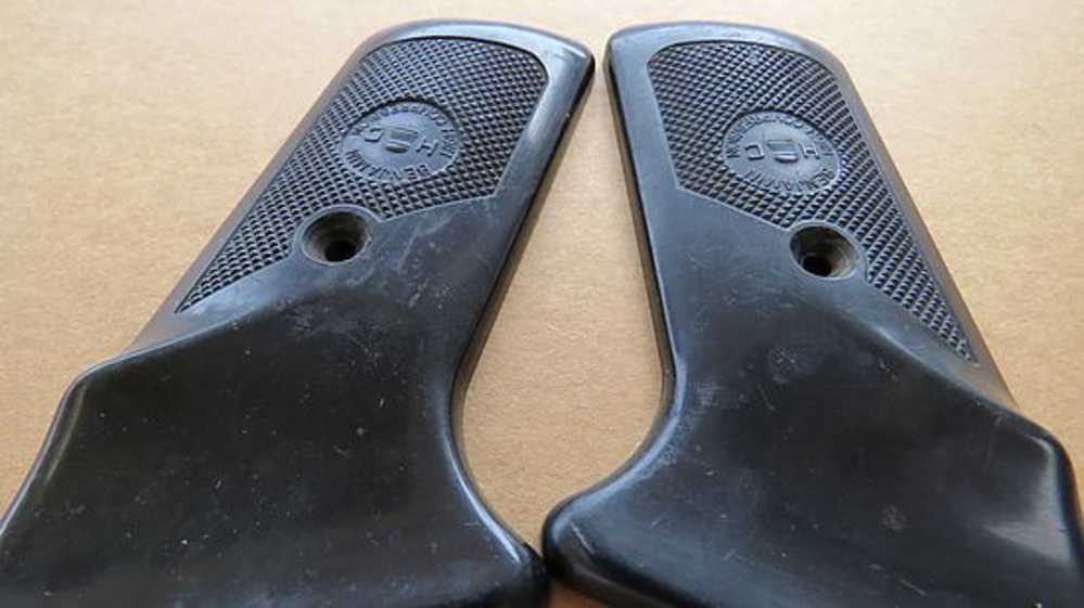 Benjamin Black pistol grips-img-1