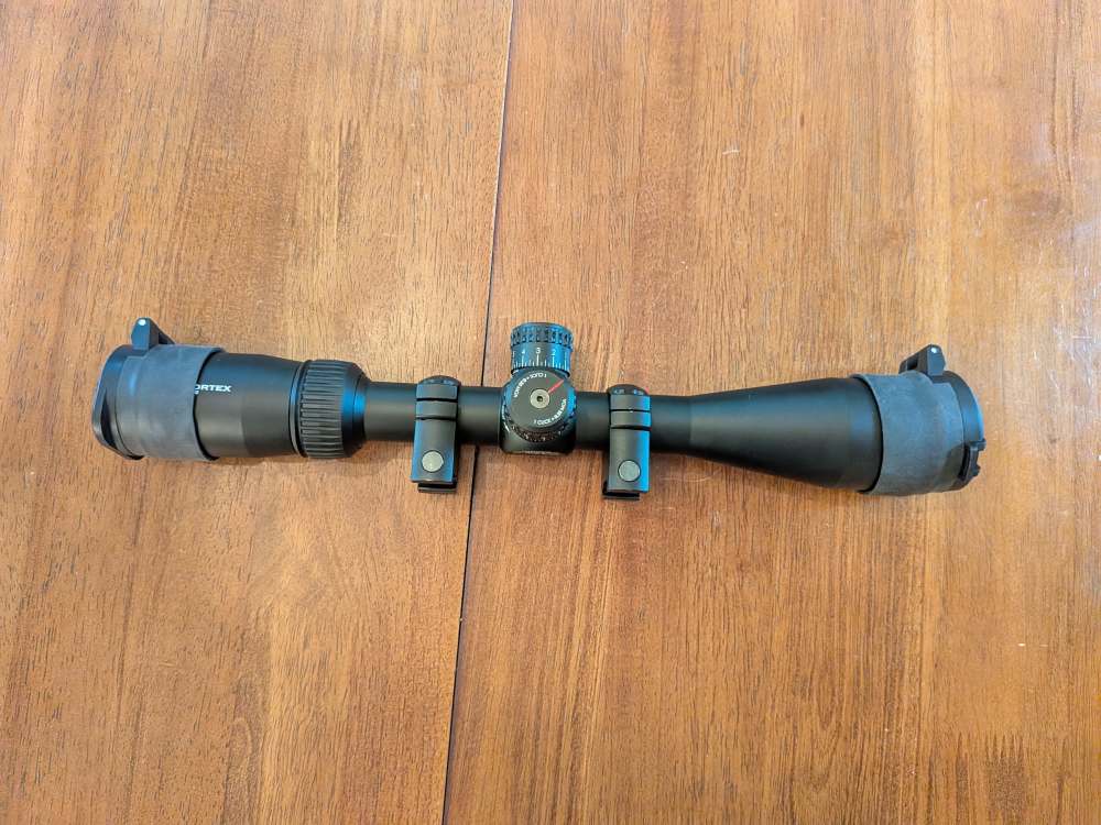 Vortex Diamondback Tactical 3-9x40 – Rings & Monstrum Flip Caps-img-10