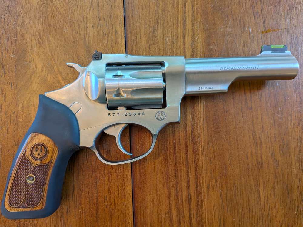 Ruger SP101 .22 LR Stainless 4.2" – Fiber Optic Front – w/ Box & Papers-img-7