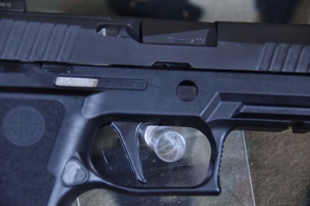 SIG P320 X-Carry 9mm-img-4