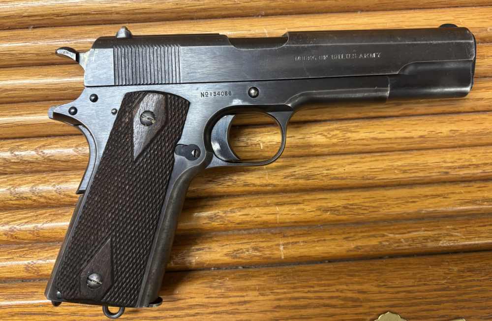 Colt 1911 U S Army very rare 1916 with Colt factory Letter-img-1