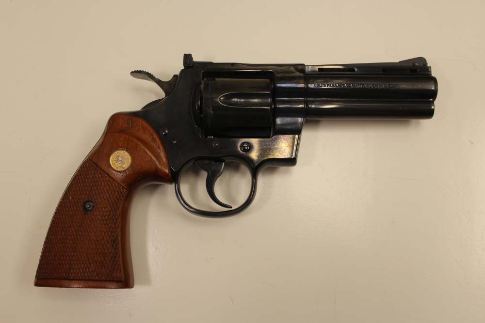 Colt Python 357Mag/38Spl/4" Blued Gen 1 1980 "V" High Condition -img-14