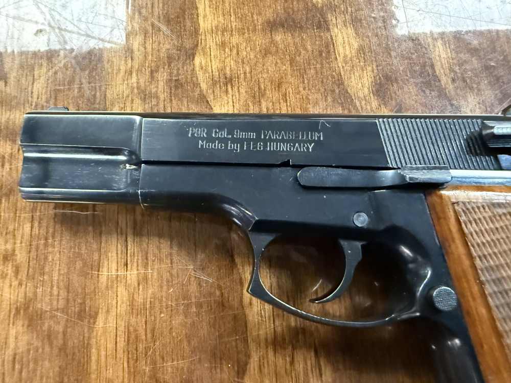 CAI Imported FEG P9R 9mm pistol- Hi Power Clone-img-4