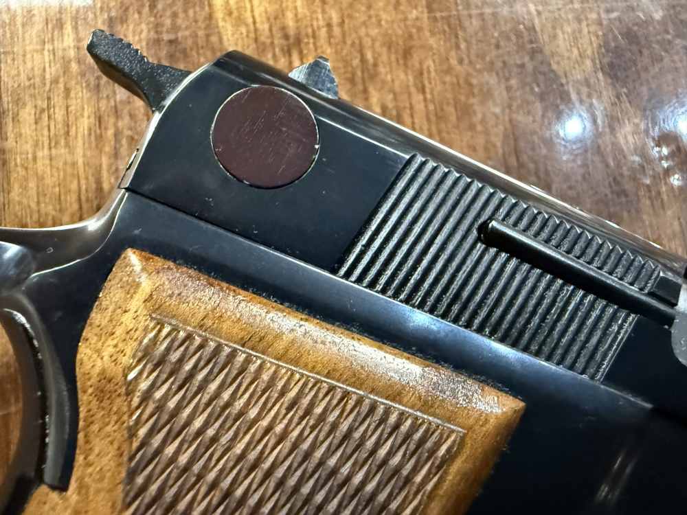 CAI Imported FEG P9R 9mm pistol- Hi Power Clone-img-11
