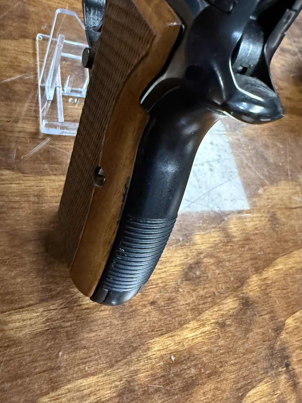 CAI Imported FEG P9R 9mm pistol- Hi Power Clone-img-29
