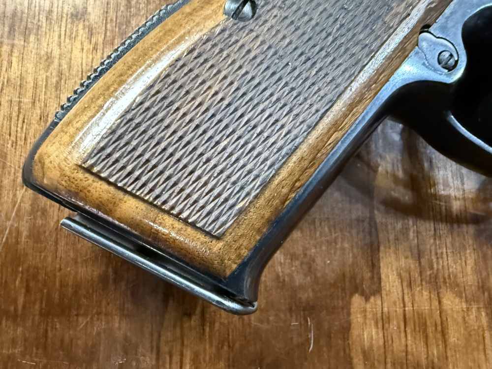 CAI Imported FEG P9R 9mm pistol- Hi Power Clone-img-13