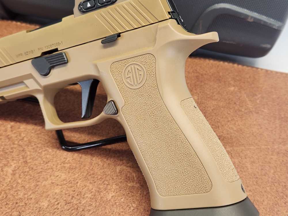 Sig Sauer P320 M18X 9mm (3) Magazines Romeo M17 Optic Like New Unfired-img-6