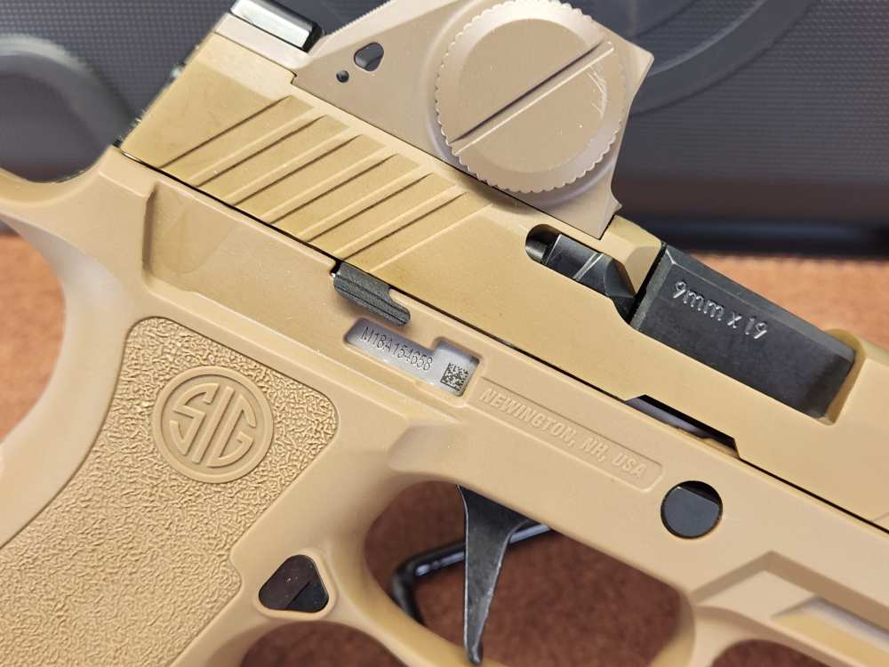 Sig Sauer P320 M18X 9mm (3) Magazines Romeo M17 Optic Like New Unfired-img-12