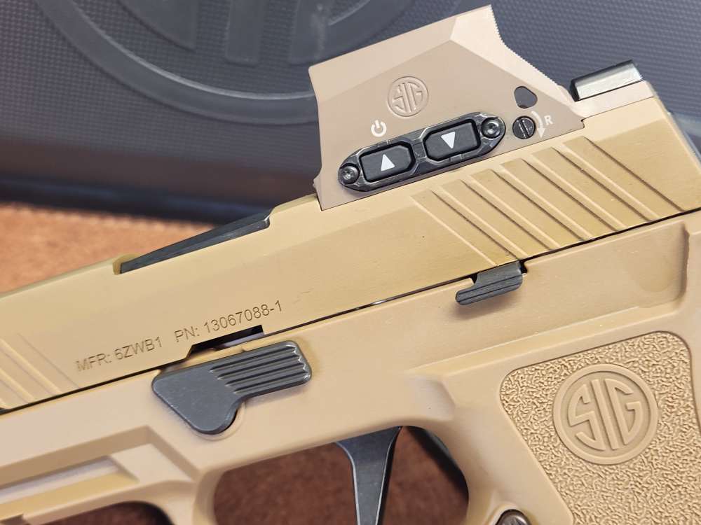 Sig Sauer P320 M18X 9mm (3) Magazines Romeo M17 Optic Like New Unfired-img-4